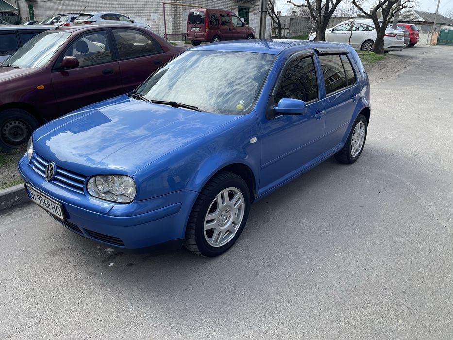 Volkswagen Golf 4.  2000р
