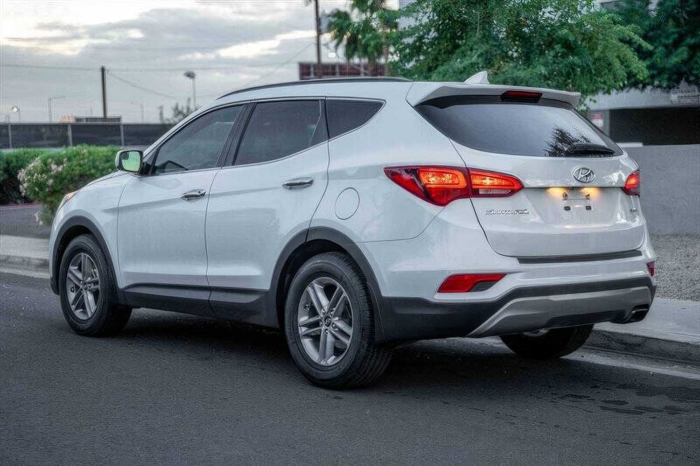 Hyundai Santa Fe Sport      2017
