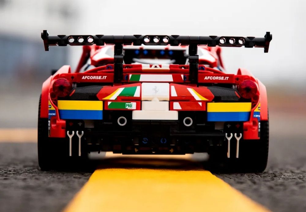 Set Lego carro / Ferrari 488 GTE