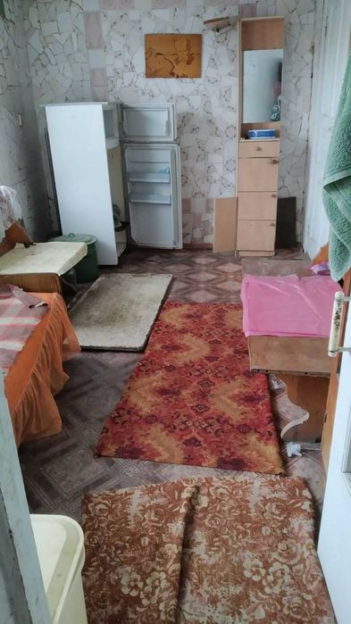(3) Продам частину будинку в Яришівці 1736