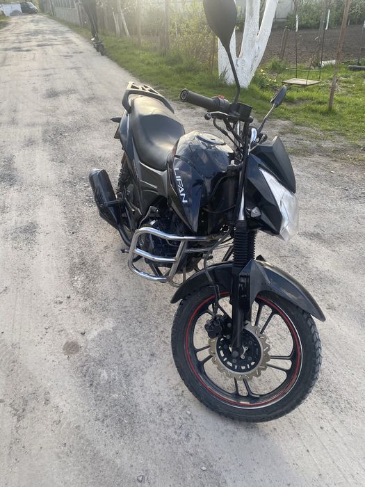 Продам ліфан 200