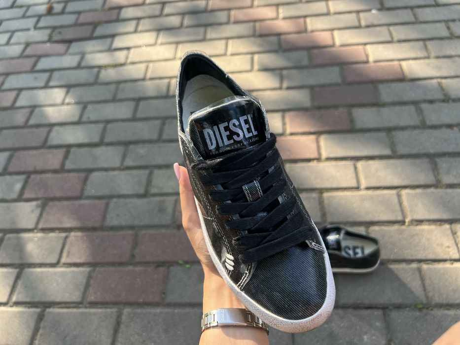 Жіночі кеди Diesel