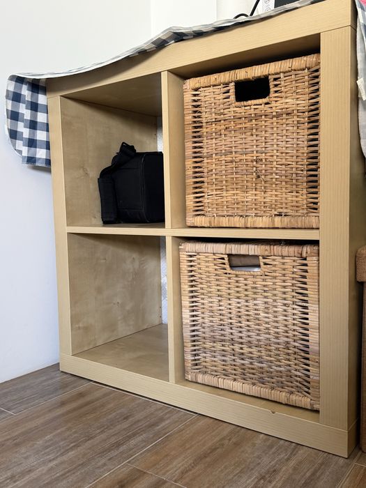 Secretaria ikea com estante kallax cor betula