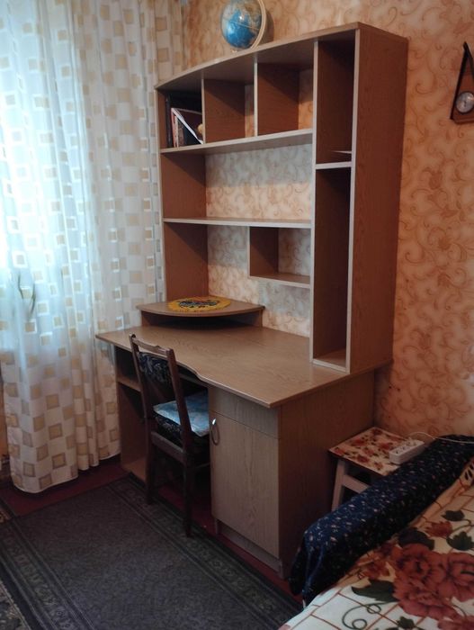метро Позняки.Комната для девушки ул. Ахматовой 23