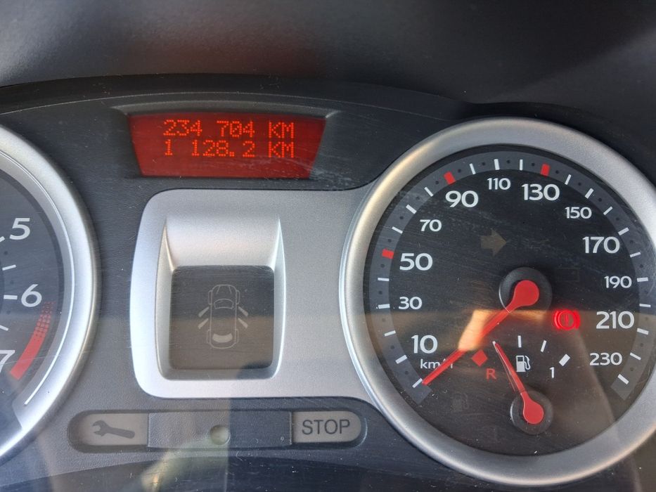 Vende-se Renault Clio III