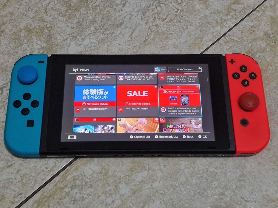 Nintendo Switch com jogos e acessórios
