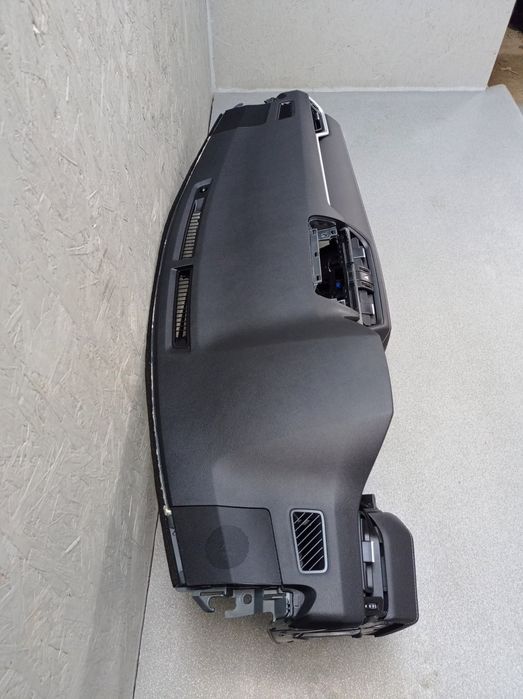 Панель торпеда консоль Toyota Rav 4  розборка 2019-2023р оригінал