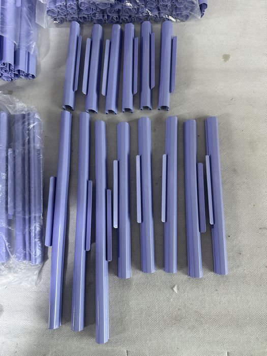 Зажими вишивальних машин