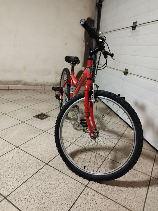 Bicicleta criança roda 24 em bom estado