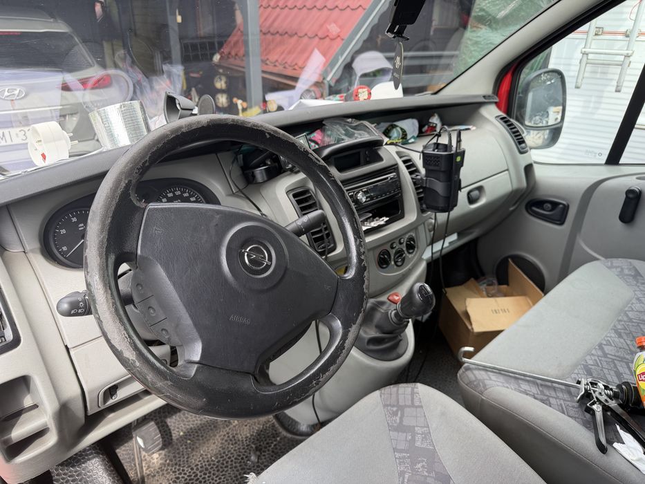 Opel Vivaro  long 1.9td klimatyzacja