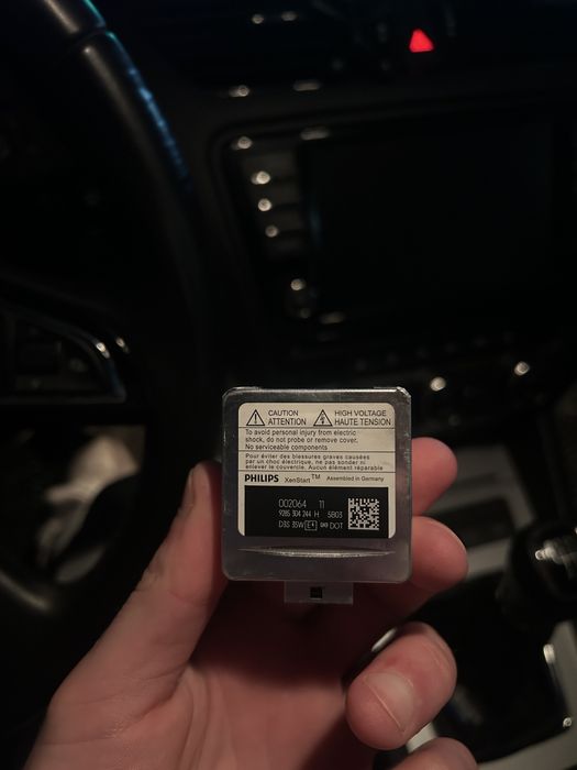 Орыгинальные лампы PHILIPS d3s , skoda oktavia a7