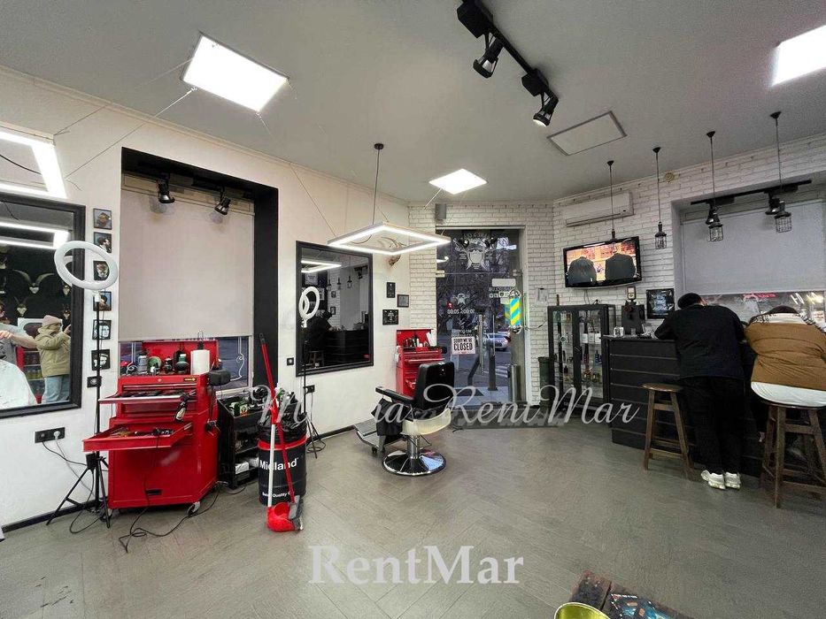 Красивое фасадное помещение ул Жуковского