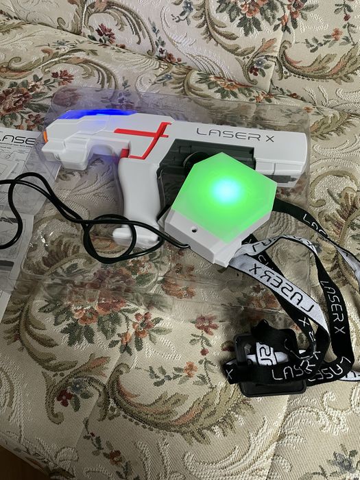 Pistolet Laser X wraz z wieżą Tower