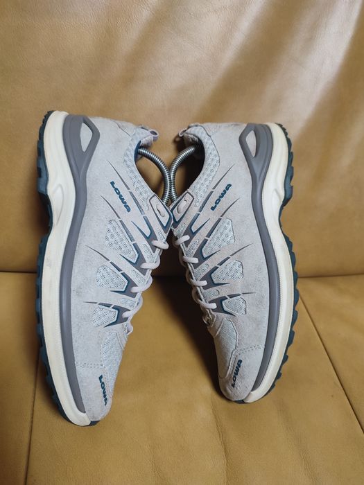 Трекінгові кросівки Lowa 38 cm