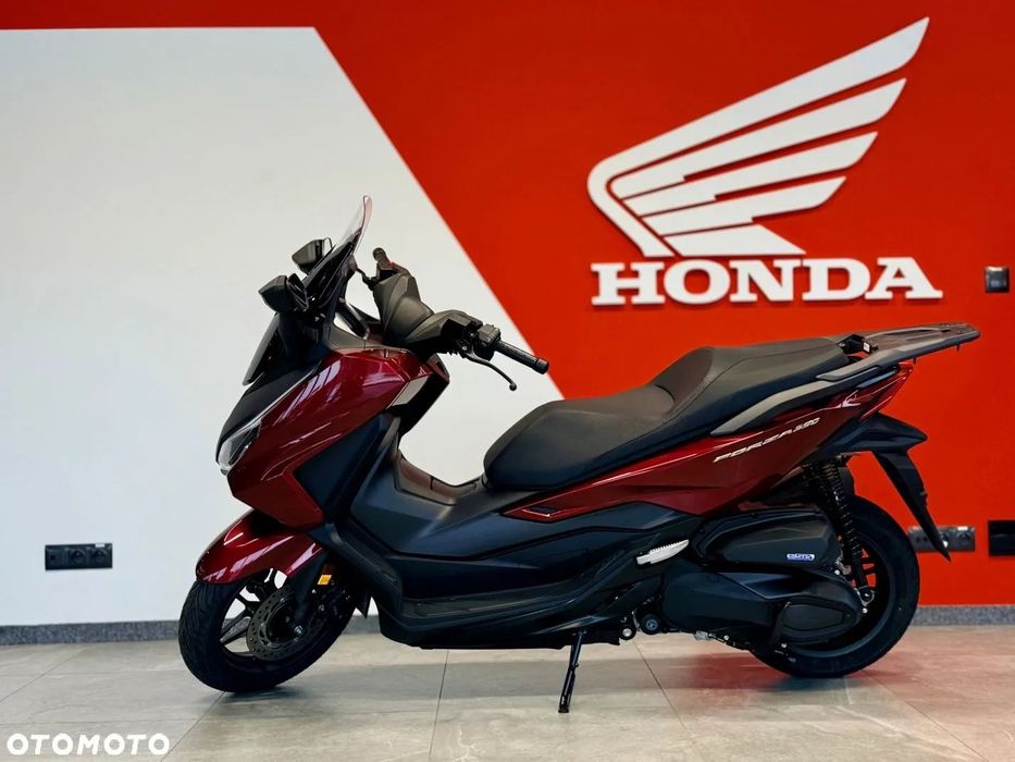 Honda NSS Forza 350