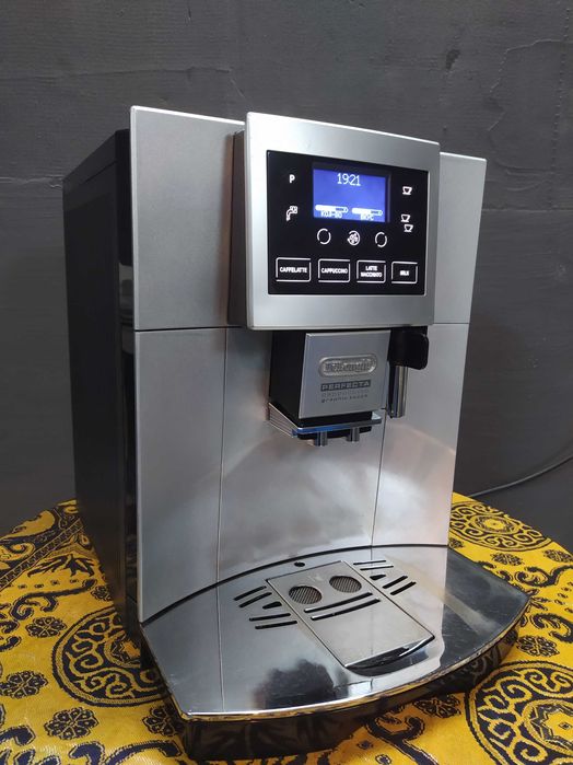 Delonghi perfecta graphic touch 5600 кавоварка