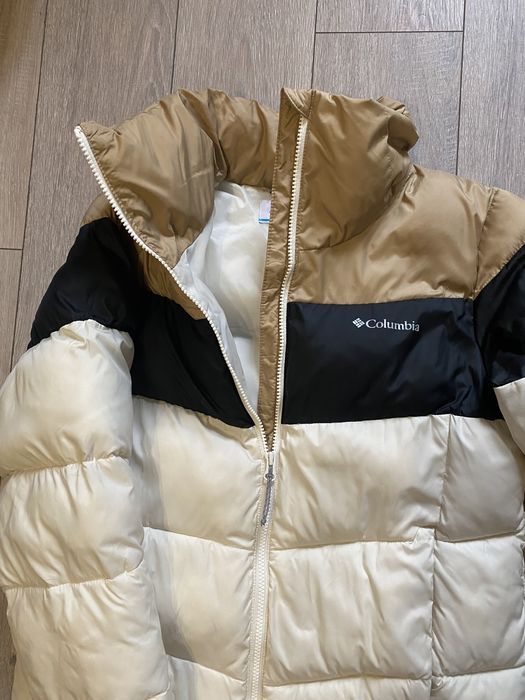 Продам женскую куртку