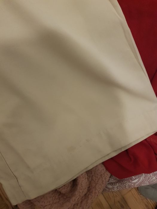 Calças bege | Lefties