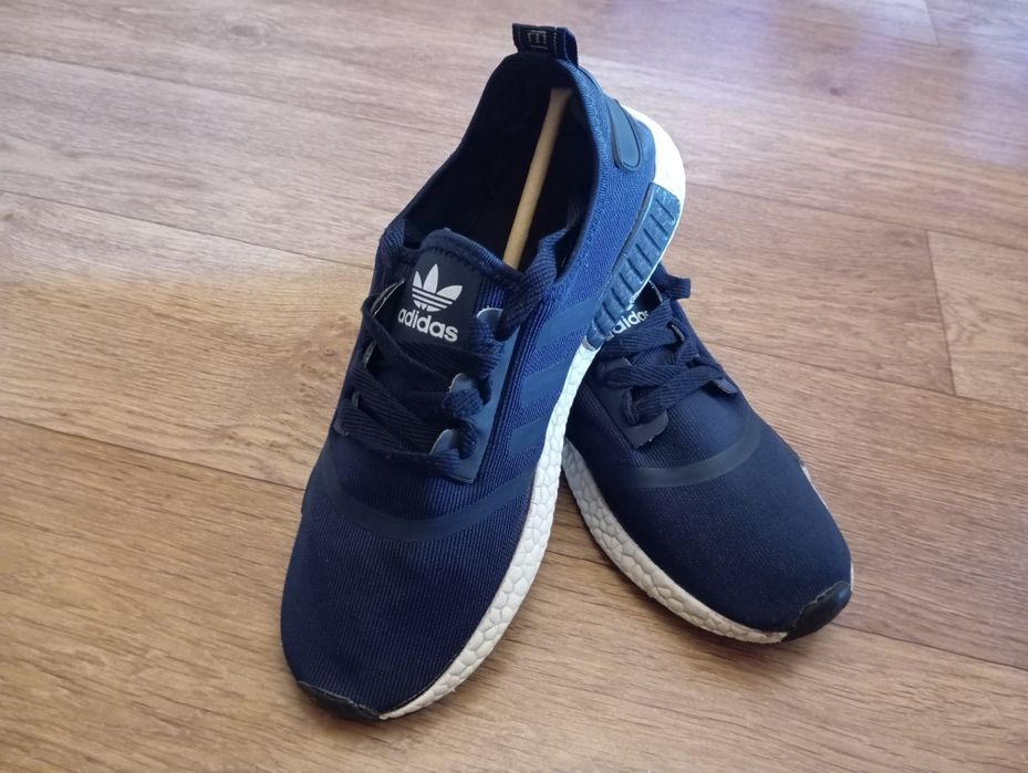 Кроссовки текстильные Adidas NMD R1. 40-41 размер.