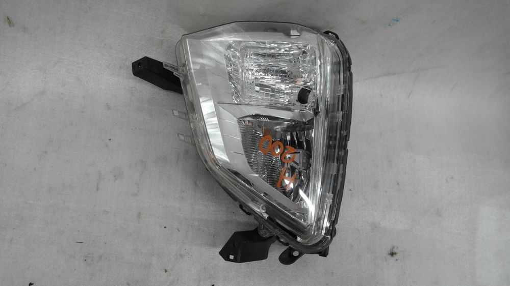mitsubishi eclipse cross halogen lewy