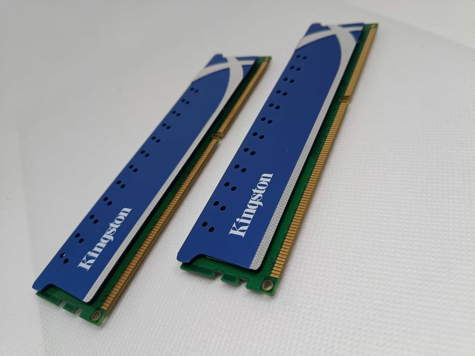 Kingston (KHX-1600c9d3k2/8gx) 2шт. по 4 гб DDR3 1600 МГц (PC3-12800)