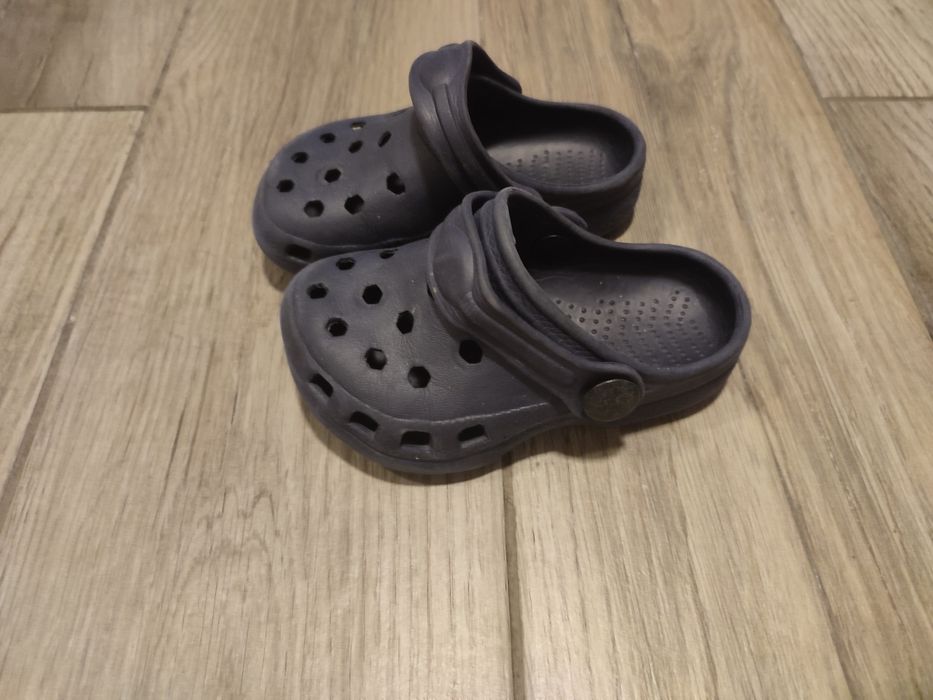 Klapki dziecięce 22
