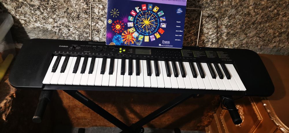 Vendo teclado como novo