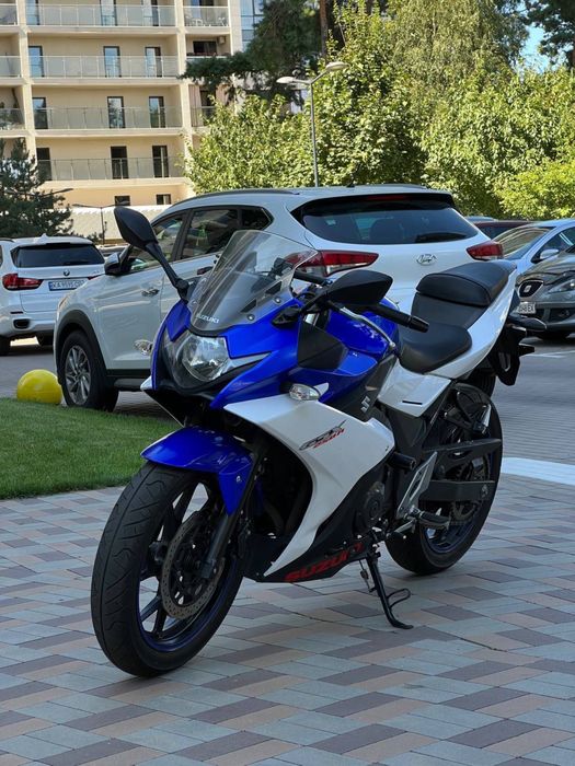 Suzuki GSX 250R мотоцикл для новачків , надійний японській мотоцикл