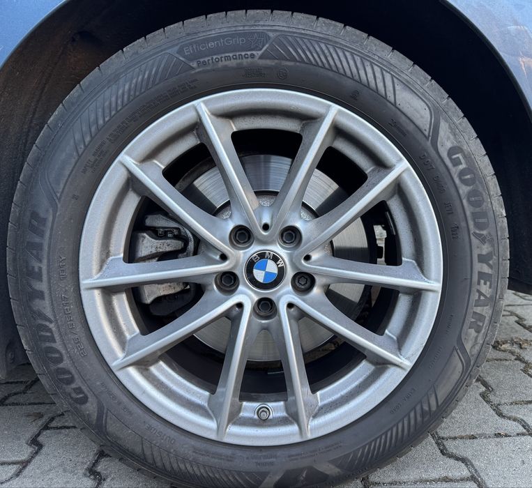 Opony letnie 225/55/17 Goodyear  dobry stan