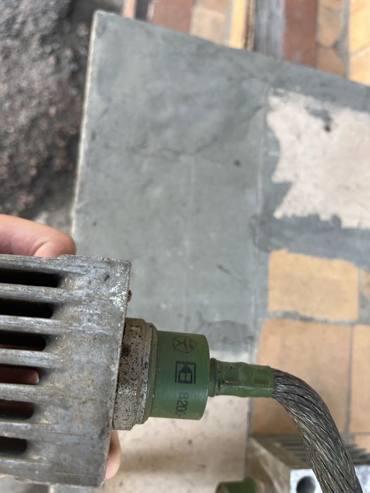 Діоди з радіторами В-200