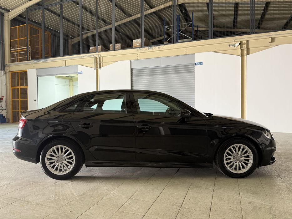 Audi A3 Limousine / 1.6 TDI / 2015 / 240,000Km / 110Cv / Poss De Retoma/Troca
