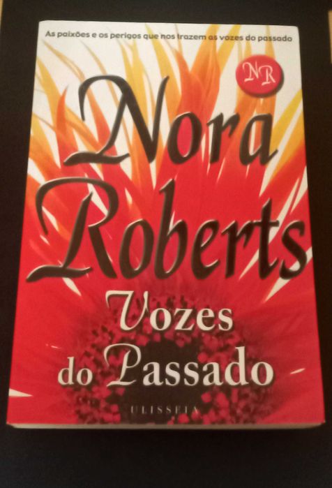 Vendo 2 Livros de Nora Roberts