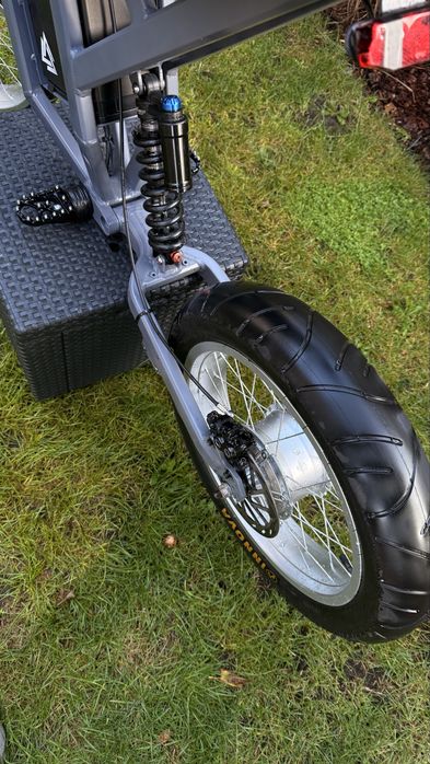 ebike custom 60V 32Ah 3000W – mocno zmodyfikowany surron