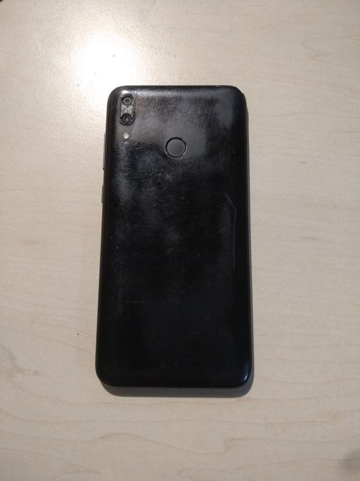 Смартфон Huawei Y7 2019 3/32 GB DUB-LX1