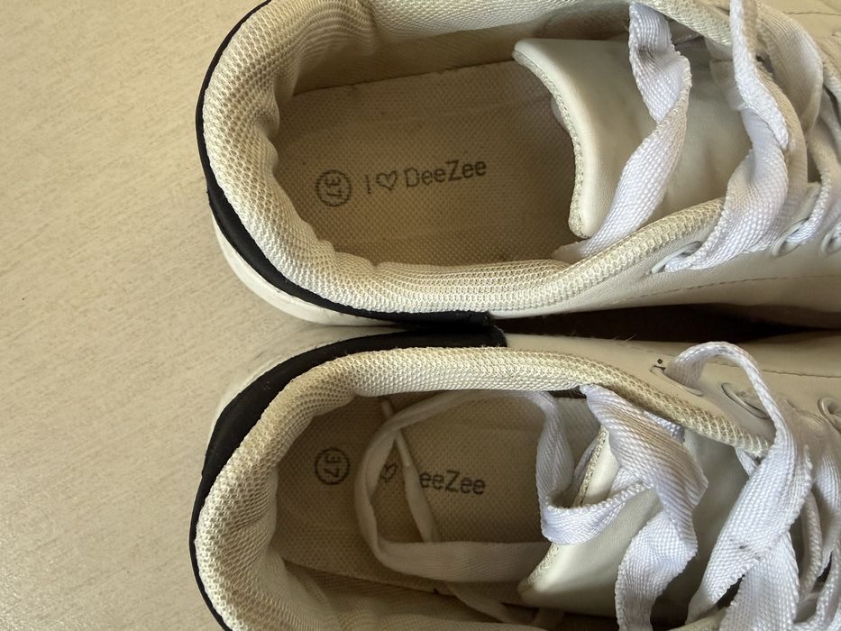 Białe sneakersy DeeZee rozmiar 37
