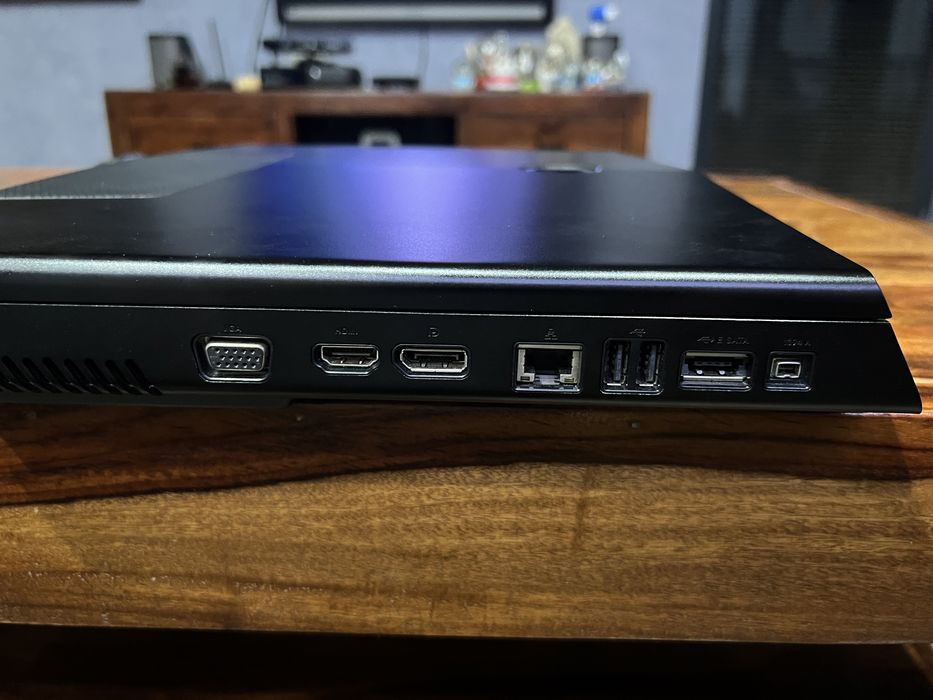 Dell Alienware M17x-R2 dla koneserów jak Nowy!