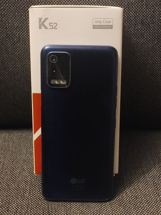 Telefon.  LG K52