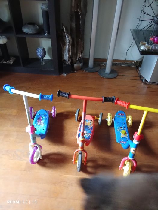 Trotinetes em excelente estado