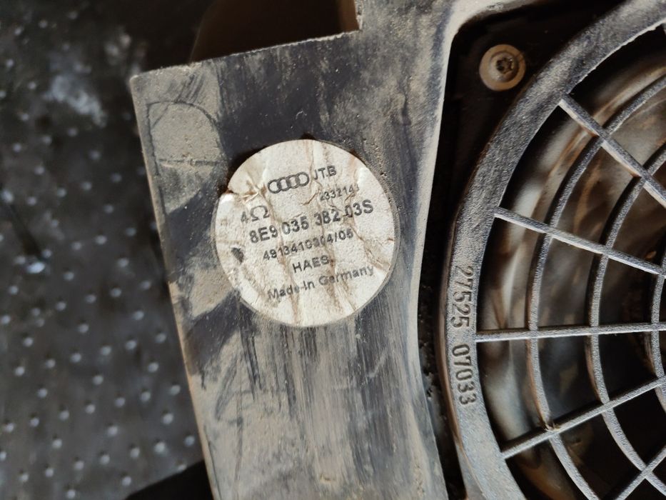 Wzmacniacz subwoofer audi A4 b6 b7