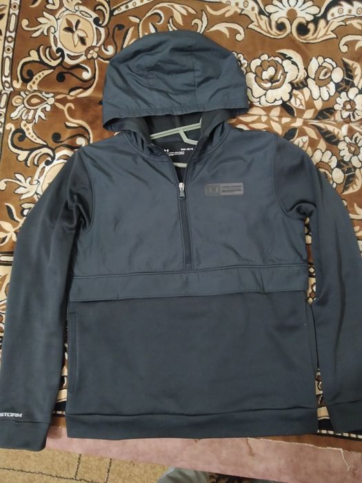 Продам худі under armour