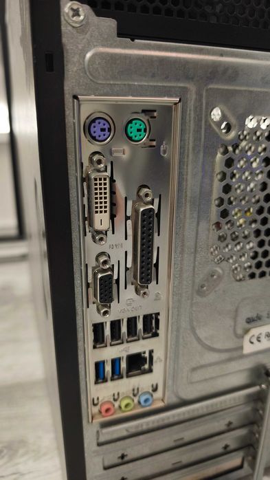 PC Computador torre desktop Intel i3 8Gb RAM - Pronto a usar