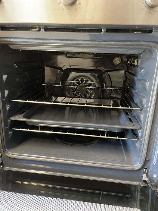 Forno de Encastre Candy Inox – Bom Estado
