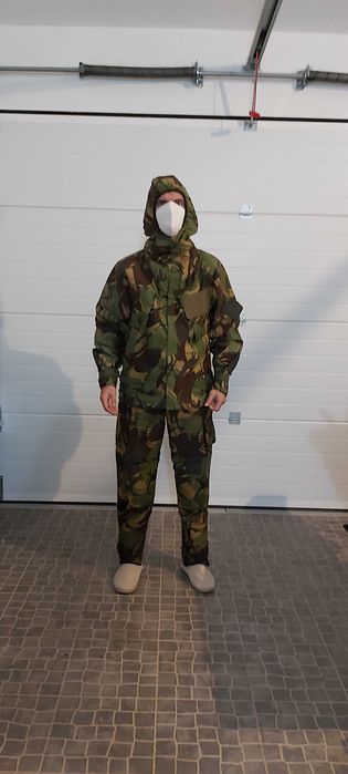 Camuflado de qualidade em estado novo.