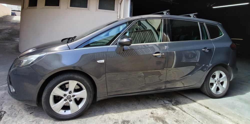 Opel Zafira 2.0Cdti Tourer Cosmo 7 lugares 2013 Nacional