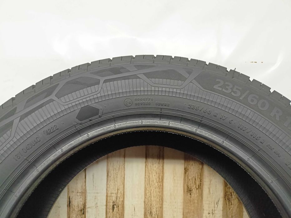 Continental VanContactEco 235/60/17C 22r. 117/115R Nowe (226)