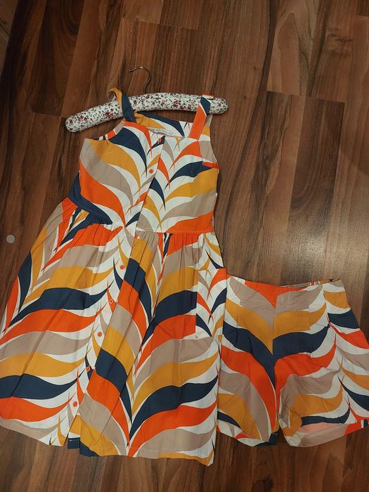 Продам сарафан та шорти