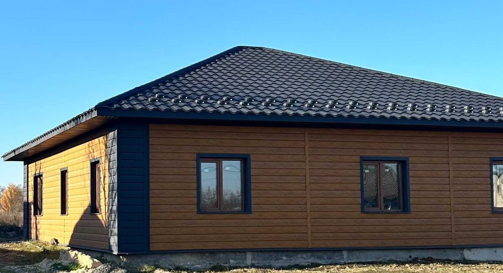 Металочерепиця та металопрофіль металевий сайдинг блок хаус євробрус