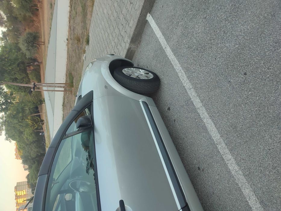 Citroen C3 Pluriel 1.4i foto 2