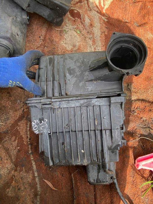 Корпус повітряного фільтра фильтра Peugeot 307 2.0HDI Пежо 9643015880C