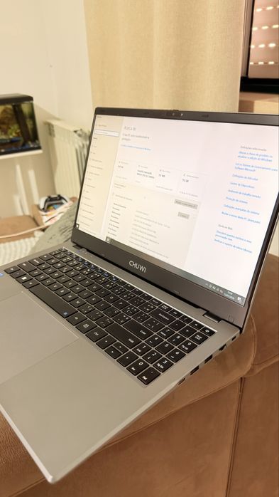 Portátil Chuwi Intel N4020 8GB RAM 128GB SSD